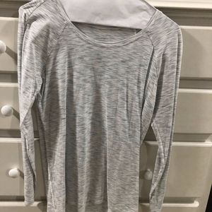 Lululemon LS Top; Light Gray; Size 6